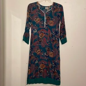 Gulistan Kurti in Forest Green with Floral Pattern and Silver Accents, size S